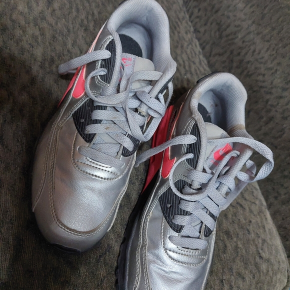 Women's  Air Max 90 Silver Pink Sneaker - Picture 2 of 2
